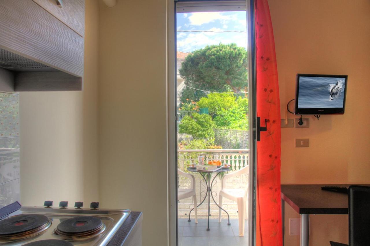 Residence Bellevue Apartments Pietra Ligure Exterior foto
