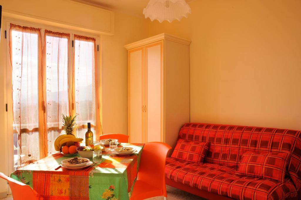 Residence Bellevue Apartments Pietra Ligure Habitación foto