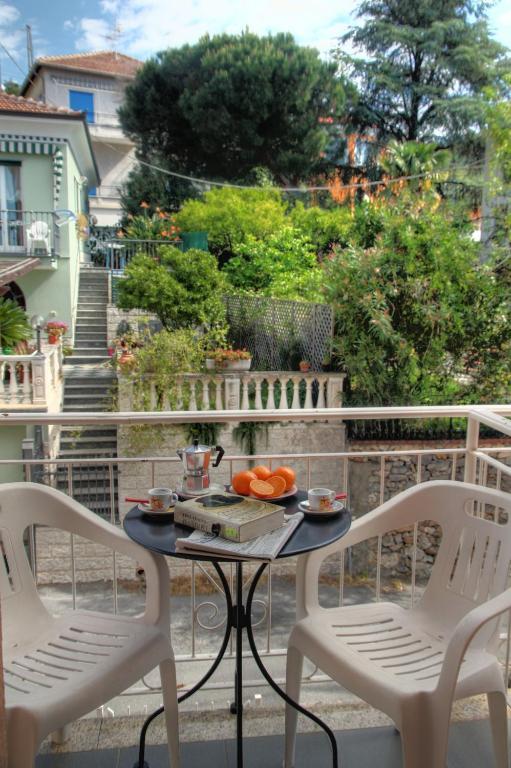 Residence Bellevue Apartments Pietra Ligure Exterior foto